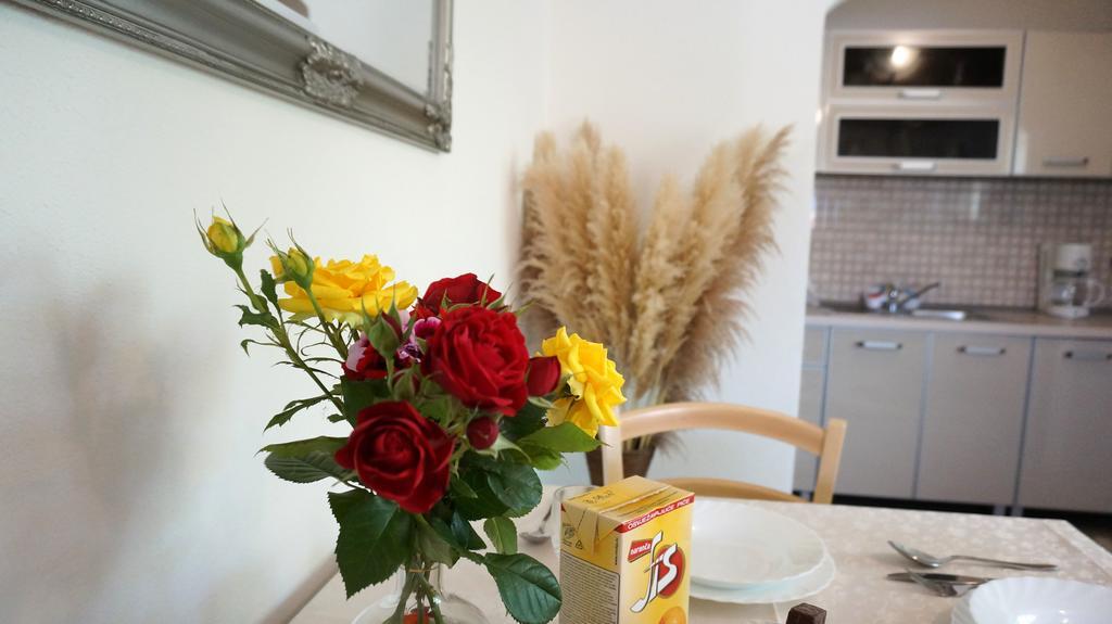 Apartments Red Rose Нин Экстерьер фото