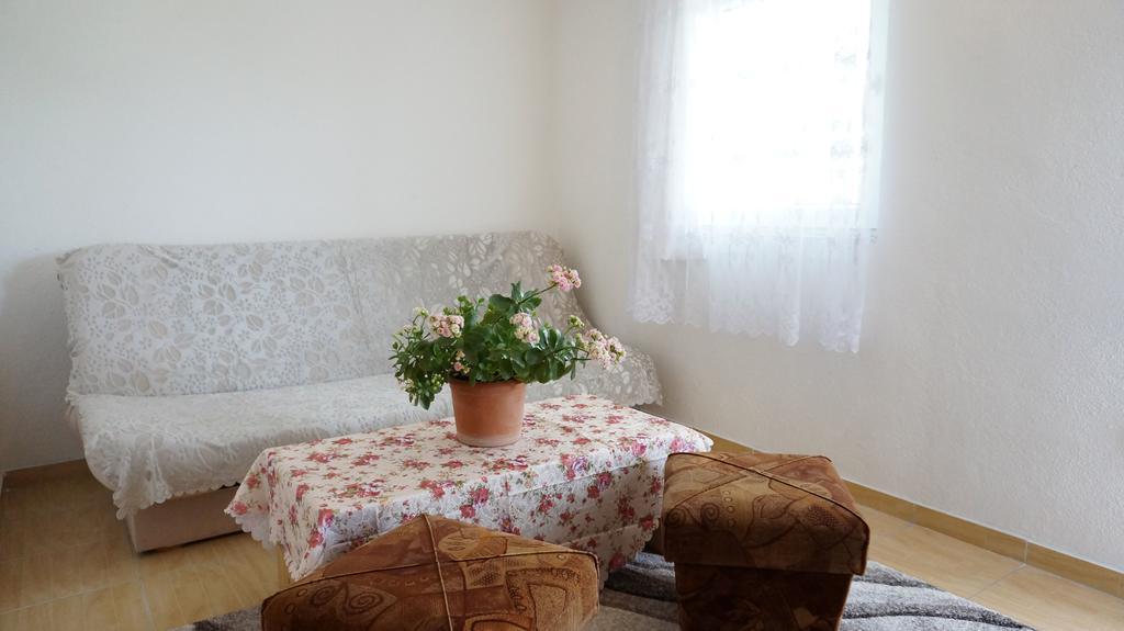 Apartments Red Rose Нин Экстерьер фото